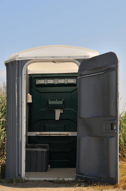 Best Construction site porta potty rental  in Silver Lake, KS